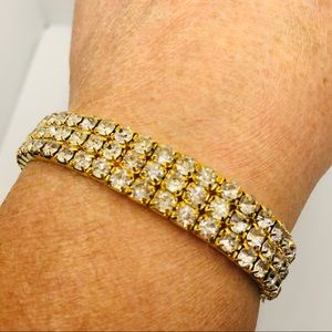 BRACELET RHINESTONES SET IN GOLDEN BAND!